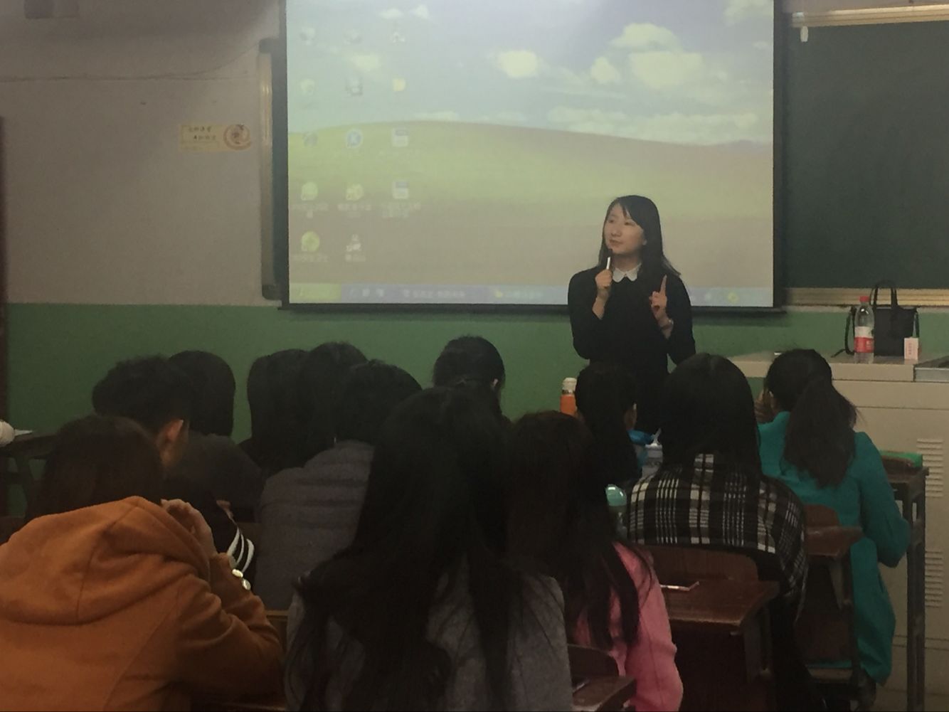            k8凯发2016年就业指导系列讲座拉开帷幕 