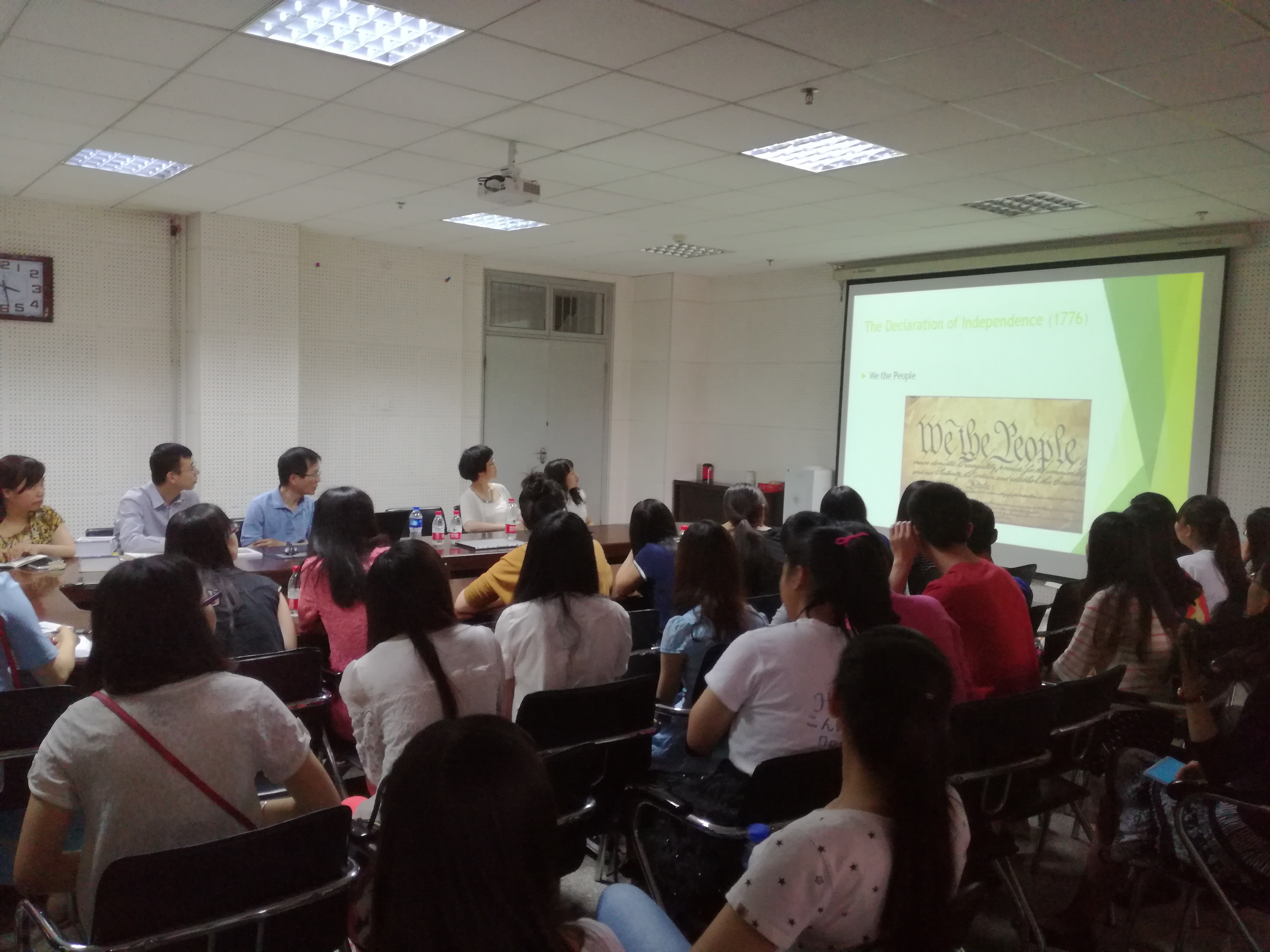            美国东康涅狄格州大学林建忠教授到k8凯发做报告 