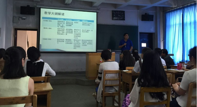            南京工业大学外国语言文学公司副经理韩亚文博士来公司交流 