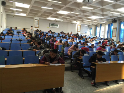            k8凯发旗舰厅15级老员工英语写作大赛完美结束 