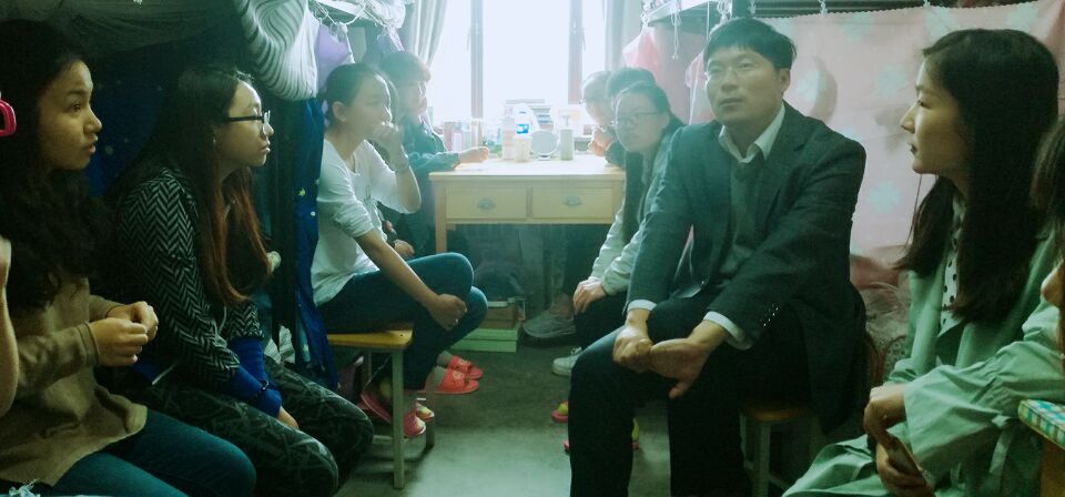            k8凯发中干联系班级之“青春志•中国梦” 