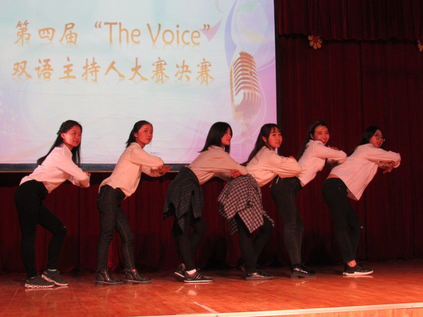            k8凯发第四届双语主持人大赛决赛圆满落幕               ——k8凯发旗舰厅红柳科技节活动纪实