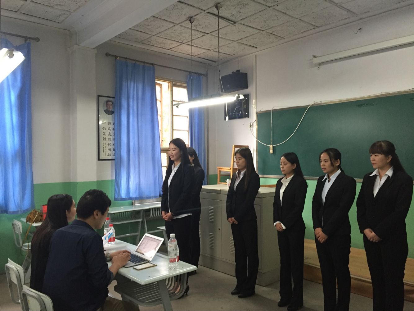            k8凯发“Here I am：My Job! ”第三弹“勇往职前” 