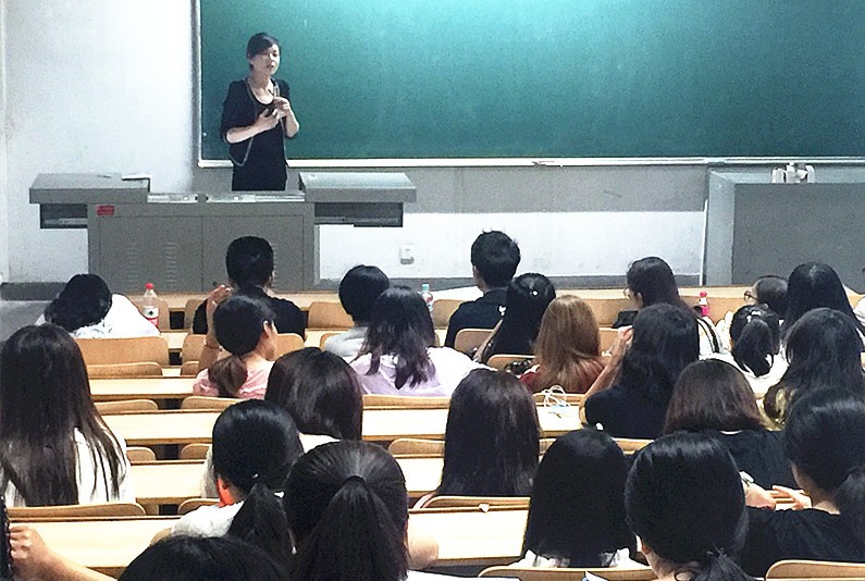            k8凯发“最后一课”为毕业生入职提前“热身” 