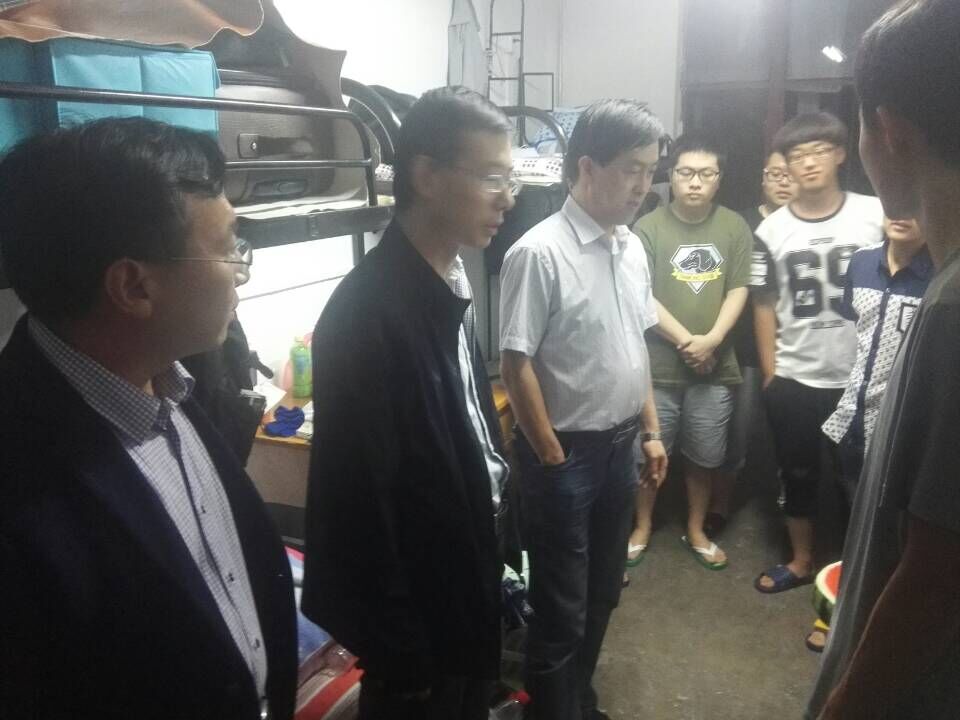            有效沟通送温情 亲切关怀在身边               ————k8凯发关注新生入校适应期 把握关系建立关键期