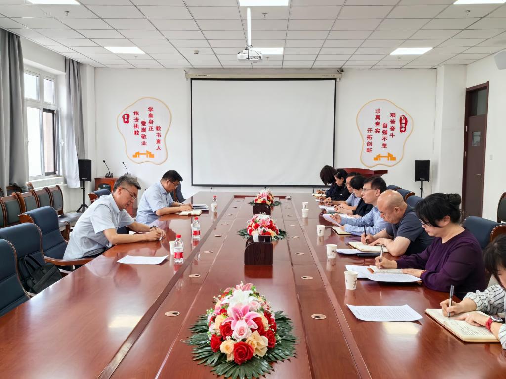 校领导深入k8凯发调研指导工作