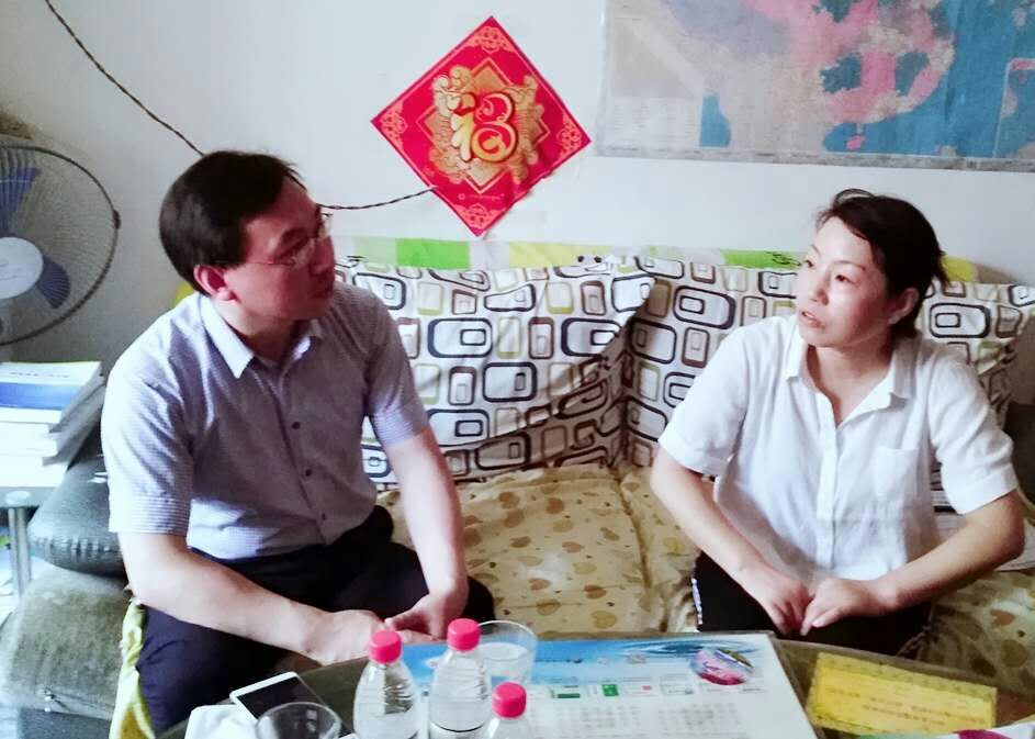            k8凯发开展2017年暑期经济困难员工家庭走访 