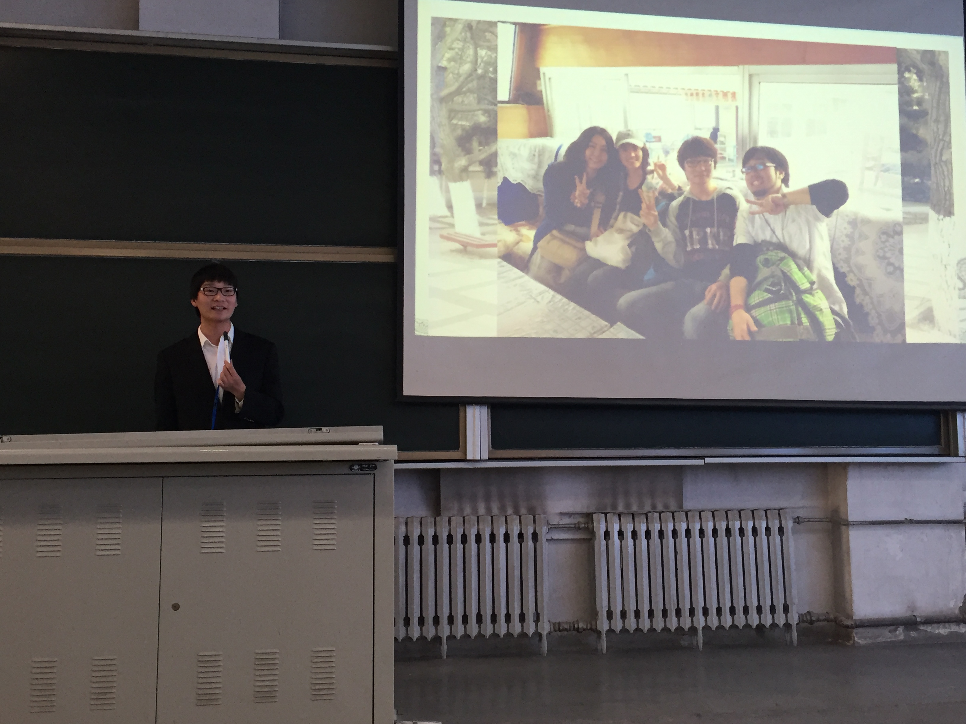            见贤思齐 励志青春               ——k8凯发举办优秀学子成长分享报告会