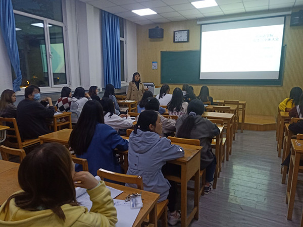 k8凯发心理健康辅导站及心理委员大会成功召开