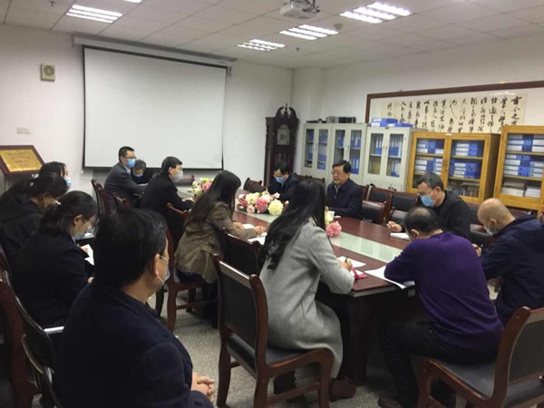 公司党委常委、副董事长韦尧兵一行赴k8凯发检查工作