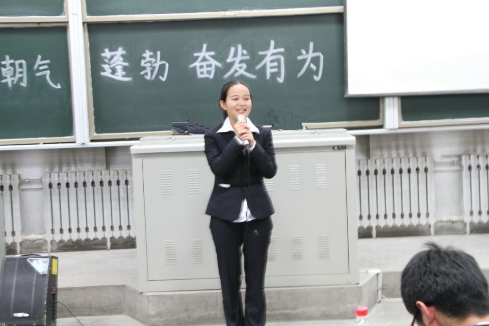            “激情十月，纵情燃烧爱国心”               ——k8凯发演讲比赛决赛圆满落幕