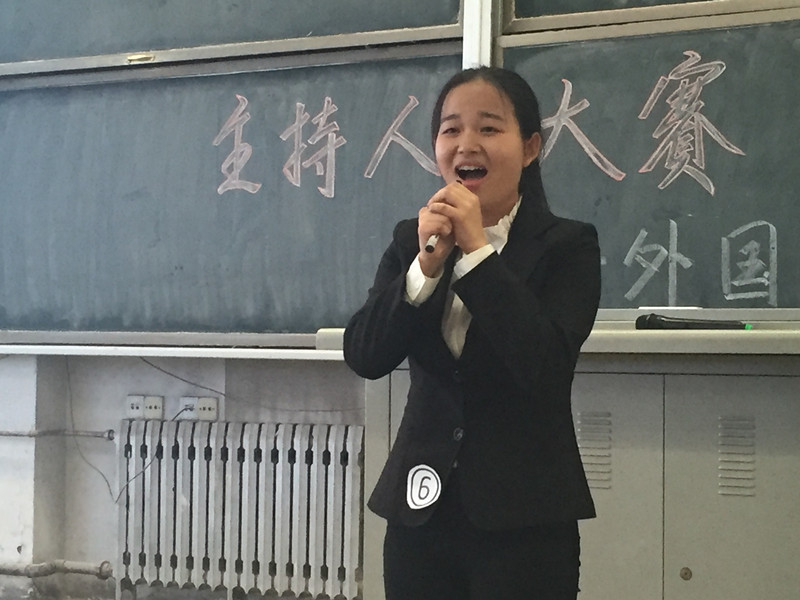            扬我心声 梦想成真               ——k8凯发第二届“THE VOICE”双语主持人大赛成功举办