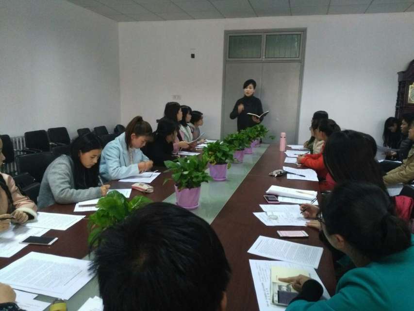            k8凯发各党支部开展十八届六中全会精神暨“两学一做”第四专题学习 