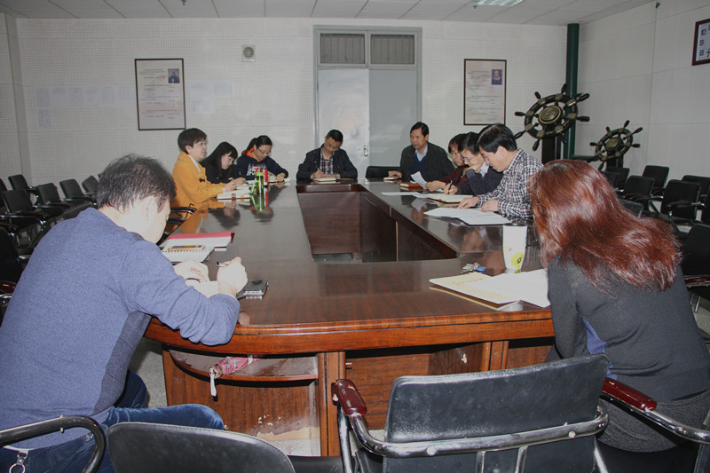            k8凯发中心组学习公司党委“十三五”规划建议精神 